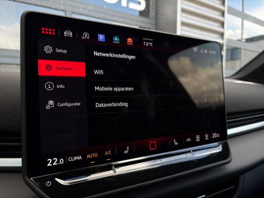 Volkswagen T-Roc R-Line First Edition | 'App-Connect' draadloze smartphone integratie | 30,5 cm display met 2D en ... ActivLease financial lease