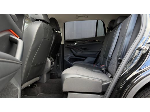 Volkswagen Tayron 1.5 eHybrid Life Edition | Trekhaak | Apple Carplay | Camera | ActivLease financial lease