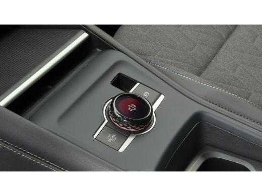 Volkswagen Tayron 1.5 eHybrid Life Edition | Trekhaak | Apple Carplay | Camera | ActivLease financial lease