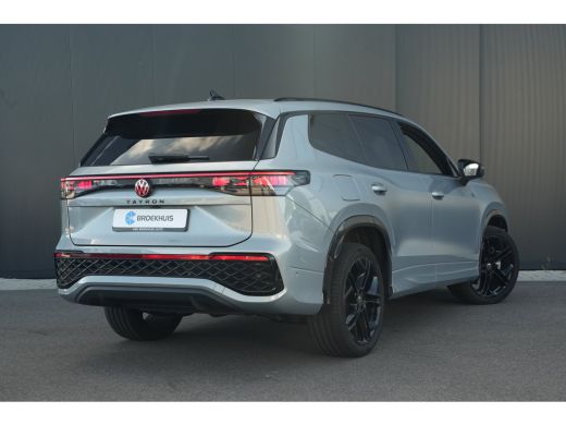 Volkswagen Tayron 1.5 eHybrid R-Line Edition | Trekhaak | Camera | Panoramadak | ActivLease financial lease