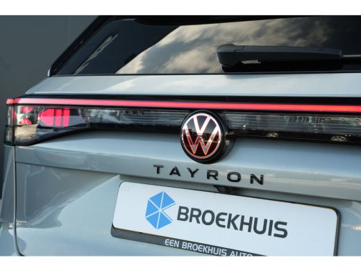 Volkswagen Tayron 1.5 eHybrid R-Line Edition | Trekhaak | Camera | Panoramadak | ActivLease financial lease