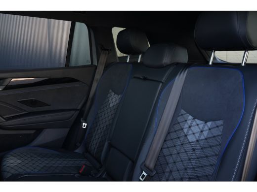 Volkswagen Tayron 1.5 eHybrid R-Line Edition | Trekhaak | Camera | Panoramadak | ActivLease financial lease