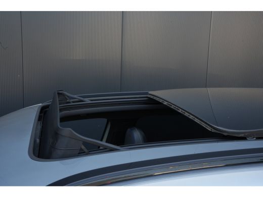 Volkswagen Tayron 1.5 eHybrid R-Line Edition | Trekhaak | Camera | Panoramadak | ActivLease financial lease