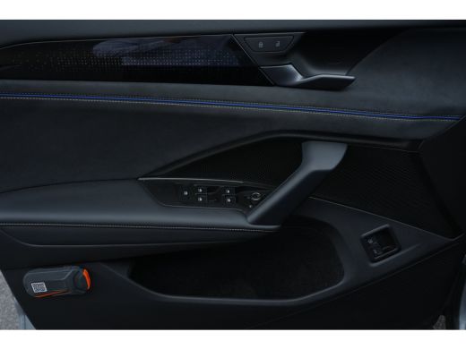 Volkswagen Tayron 1.5 eHybrid R-Line Edition | Trekhaak | Camera | Panoramadak | ActivLease financial lease