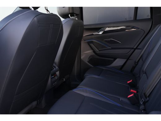 Volkswagen Tiguan 1.5 eHybrid R-Line Edition 272PK | Panoramadak | Trekhaak | Apple Carplay | ActivLease financial lease