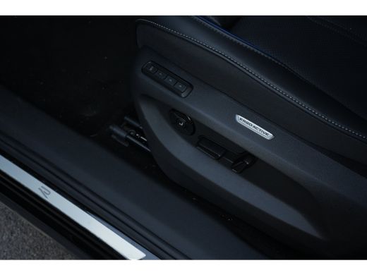 Volkswagen Tiguan 1.5 eHybrid R-Line Edition 272PK | Panoramadak | Trekhaak | Apple Carplay | ActivLease financial lease