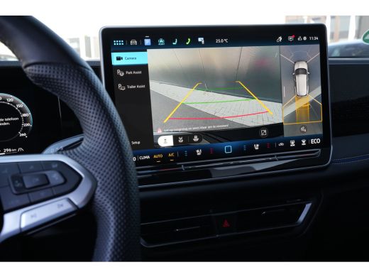 Volkswagen Tiguan 1.5 eHybrid R-Line Edition 272PK | Panoramadak | Trekhaak | Apple Carplay | ActivLease financial lease