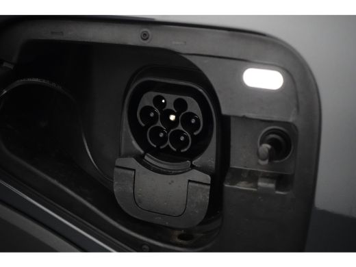Volkswagen Tiguan 1.5 TSI eHybrid DSG-6 204PK Life Edition | TREKHAAK | 360 CAMERA | ADAPT. CRUISE | STUUR + STOELV... ActivLease financial lease