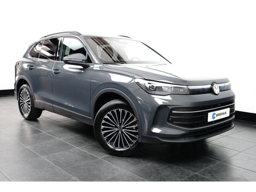 Volkswagen Tiguan 1.5 TSI eHybrid DSG-6 204PK Life Edition | TREKHAAK | 360 CAMERA | ADAPT. CRUISE | STUUR + STOELV... ActivLease financial lease