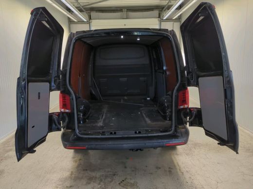 Volkswagen Transporter 2.0 TDI 150pk L1 H1 Automaat ActivLease financial lease