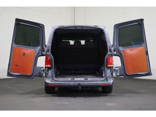 Volkswagen Transporter 2.0 TDI 150pk L2 H1 Bulli Automaat DC (Wordt verwacht) ActivLease financial lease