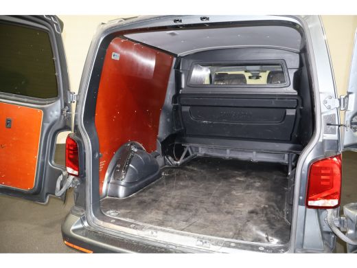 Volkswagen Transporter 2.0 TDI 150pk L2 H1 Bulli Automaat DC (Wordt verwacht) ActivLease financial lease