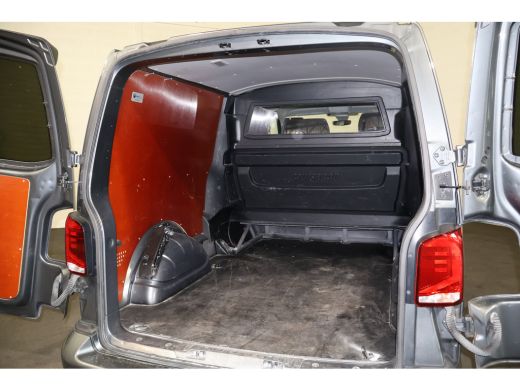 Volkswagen Transporter 2.0 TDI 150pk L2 H1 Bulli Automaat DC (Wordt verwacht) ActivLease financial lease