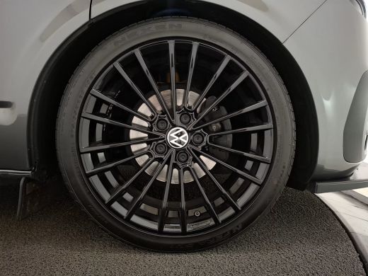 Volkswagen Transporter 2.0 TDI 150pk L2 H1 Bulli Automaat DC (Wordt verwacht) ActivLease financial lease