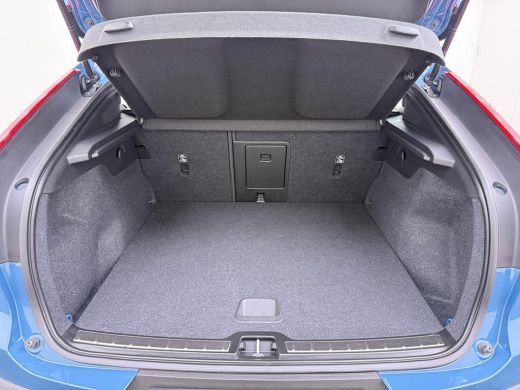Volvo  C40 Recharge Core 70 kWh SOH 95% | STOEL & STUUR VERWARMING | ACHTERUITRIJCAMERA | 12 MND BOVAG GARAN... ActivLease financial lease