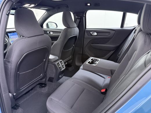 Volvo  C40 Recharge Core 70 kWh SOH 95% | STOEL & STUUR VERWARMING | ACHTERUITRIJCAMERA | 12 MND BOVAG GARAN... ActivLease financial lease