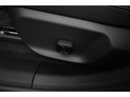 Volvo  EX30 P5 Single Motor Extended Range Plus Europa 69 kWh ActivLease financial lease