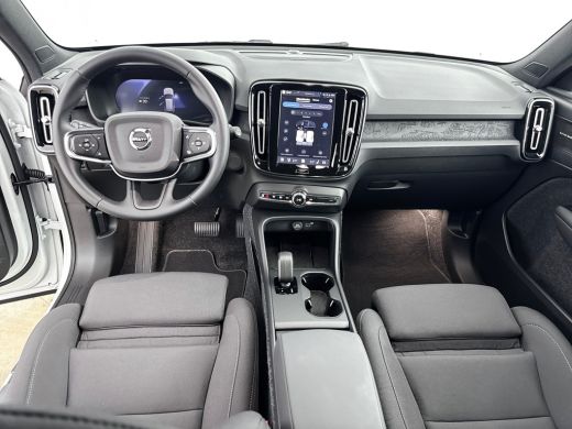 Volvo  EX40 Single Motor Extended Range Core 82 kWh | 19" Allseason | Harman Kardon | 360 Camera | Adaptieve ... ActivLease financial lease