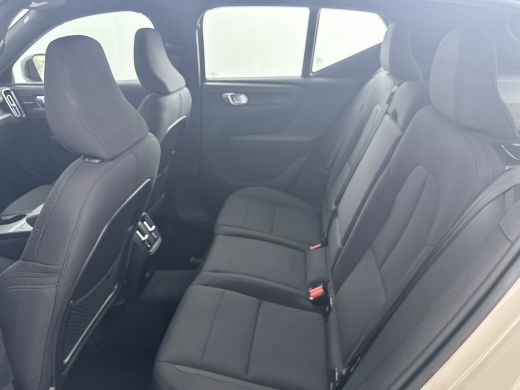 Volvo  EX40 Single Motor Extended Range Plus 82 kWh | 19" Allseason | Trekhaak | Adaptieve Cruise | BLIS | St... ActivLease financial lease