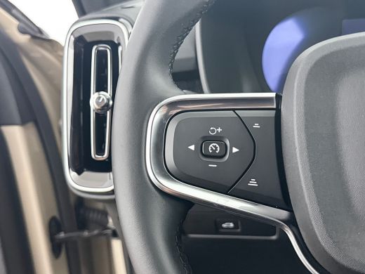 Volvo  EX40 Single Motor Extended Range Plus 82 kWh | 19" Allseason | Trekhaak | Adaptieve Cruise | BLIS | St... ActivLease financial lease