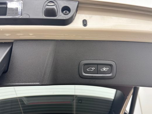 Volvo  EX40 Single Motor Extended Range Plus 82 kWh | 19" Allseason | Trekhaak | Adaptieve Cruise | BLIS | St... ActivLease financial lease
