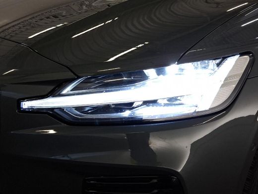 Volvo  V60 2.0 T8 Plug-in hybrid AWD Plus Dark | Forest Lake | Harman Kardon | Trekhaak ActivLease financial lease