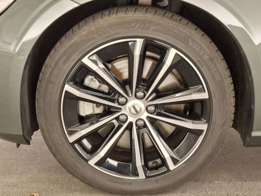 Volvo  V60 2.0 T8 Plug-in hybrid AWD Plus Dark | Forest Lake | Harman Kardon | Trekhaak ActivLease financial lease