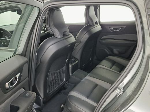 Volvo  V60 2.0 T8 Plug-in hybrid AWD Plus Dark | Forest Lake | Harman Kardon | Trekhaak ActivLease financial lease
