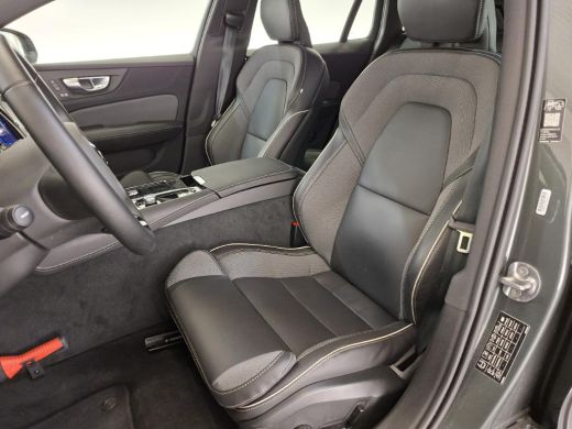 Volvo  V60 2.0 T8 Plug-in hybrid AWD Plus Dark | Forest Lake | Harman Kardon | Trekhaak ActivLease financial lease