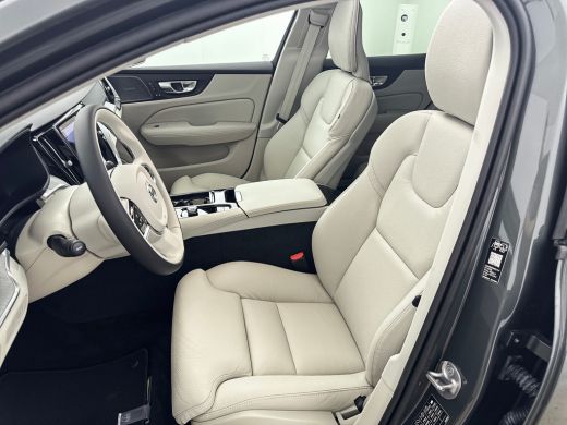 Volvo  V60 T6 Recharge Ultra Dark | 19" | Harman Kardon | Panoramadak | Head-Up | Full LED | 360 Camera | El... ActivLease financial lease