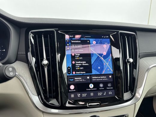 Volvo  V60 T6 Recharge Ultra Dark | 19" | Harman Kardon | Panoramadak | Head-Up | Full LED | 360 Camera | El... ActivLease financial lease