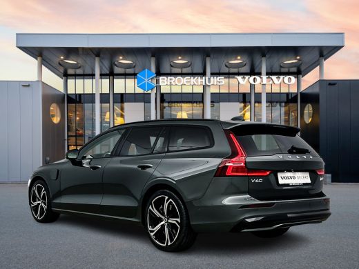 Volvo  V60 T6 Recharge Ultra Dark | 19" | Harman Kardon | Panoramadak | Head-Up | Full LED | 360 Camera | El... ActivLease financial lease