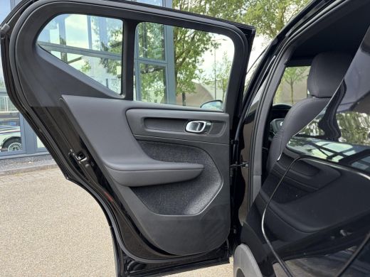 Volvo  XC40 Single Motor Plus 69 kWh SOH 95% |STOEL + STUURVERWARMING| ADAPTIEVE CRUISE| DODE HOEK SENSOR| EL... ActivLease financial lease