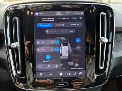 Volvo  XC40 Single Motor Plus 69 kWh SOH 95% |STOEL + STUURVERWARMING| ADAPTIEVE CRUISE| DODE HOEK SENSOR| EL... ActivLease financial lease