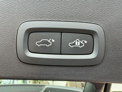 Volvo  XC40 Single Motor Plus 69 kWh SOH 95% |STOEL + STUURVERWARMING| ADAPTIEVE CRUISE| DODE HOEK SENSOR| EL... ActivLease financial lease