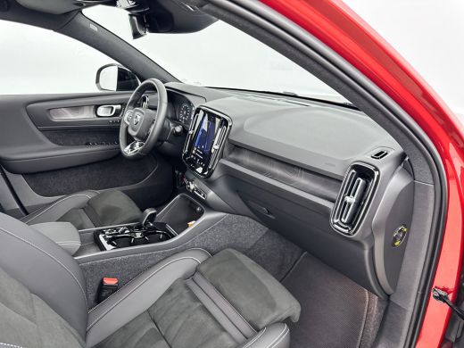Volvo  XC40 T5 Recharge Ultimate Dark | 19" Allseason | Leder/Nubuck | Panoramadak | 360 Camera | Elektr. ver... ActivLease financial lease