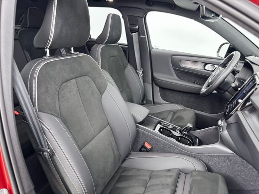 Volvo  XC40 T5 Recharge Ultimate Dark | 19" Allseason | Leder/Nubuck | Panoramadak | 360 Camera | Elektr. ver... ActivLease financial lease