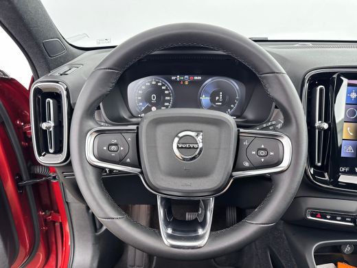 Volvo  XC40 T5 Recharge Ultimate Dark | 19" Allseason | Leder/Nubuck | Panoramadak | 360 Camera | Elektr. ver... ActivLease financial lease