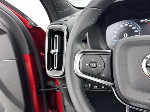 Volvo  XC40 T5 Recharge Ultimate Dark | 19" Allseason | Leder/Nubuck | Panoramadak | 360 Camera | Elektr. ver... ActivLease financial lease