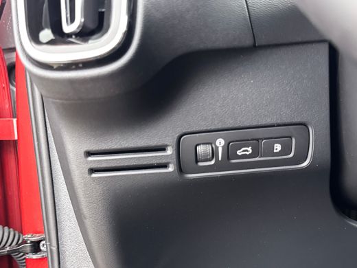 Volvo  XC40 T5 Recharge Ultimate Dark | 19" Allseason | Leder/Nubuck | Panoramadak | 360 Camera | Elektr. ver... ActivLease financial lease