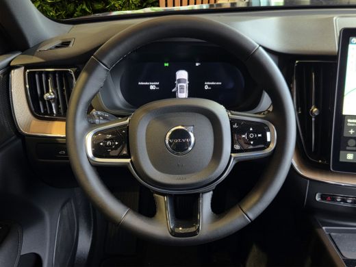 Volvo  XC60 2.0 T6 Plug-in hybrid AWD Dark | Panoramadak | 360 Camera | Head-up | Pilot Assist | 21" Velgen ActivLease financial lease