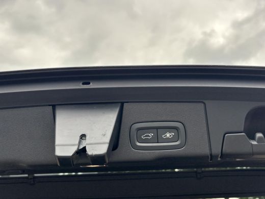 Volvo  XC60 2.0 T6 Plug-in hybrid AWD Plus Black Edition LIGHTING PACK | 360 GRADEN CAMERA | HARMAN/KARDON AU... ActivLease financial lease