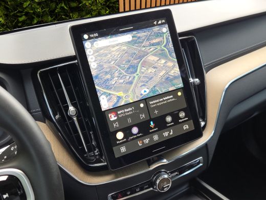 Volvo  XC60 2.0 T6 Plug-in hybrid AWD Ultra Dark | Luchtvering | Trekhaak | Head-up | Pano | 360 Cam | Harman... ActivLease financial lease