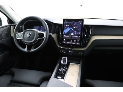 Volvo  XC60 T6 AWD Ultra Dark | Luchtvering | Trekhaak | Head-Up | Panoramadak | 360 Camera | ActivLease financial lease