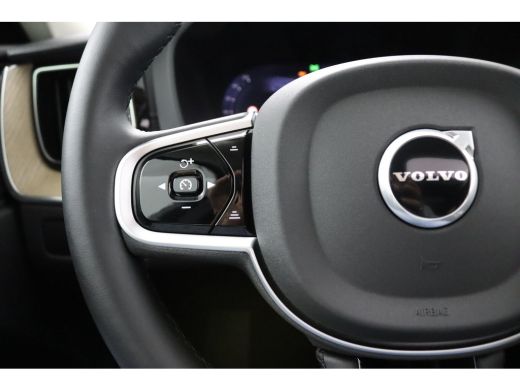 Volvo  XC60 T6 AWD Ultra Dark | Luchtvering | Trekhaak | Head-Up | Panoramadak | 360 Camera | ActivLease financial lease