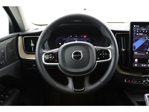 Volvo  XC60 T6 AWD Ultra Dark | Luchtvering | Trekhaak | Head-Up | Panoramadak | 360 Camera | ActivLease financial lease