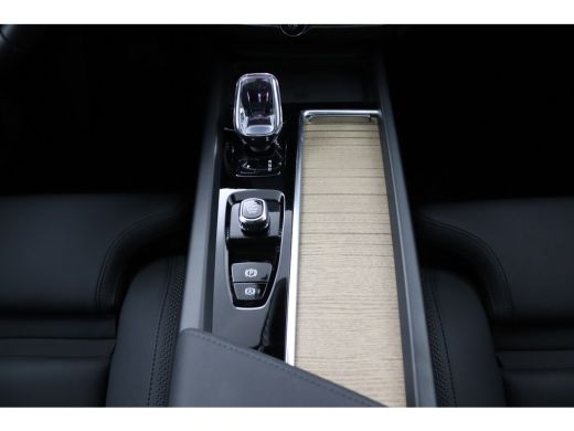 Volvo  XC60 T6 AWD Ultra Dark | Luchtvering | Trekhaak | Head-Up | Panoramadak | 360 Camera | ActivLease financial lease