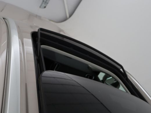 Volvo  XC60 2.0 T8 Plug-in hybrid AWD Inscription | SOH 93.5% | Panoramadak | Leder | Stuur/stoel verwarming ... ActivLease financial lease