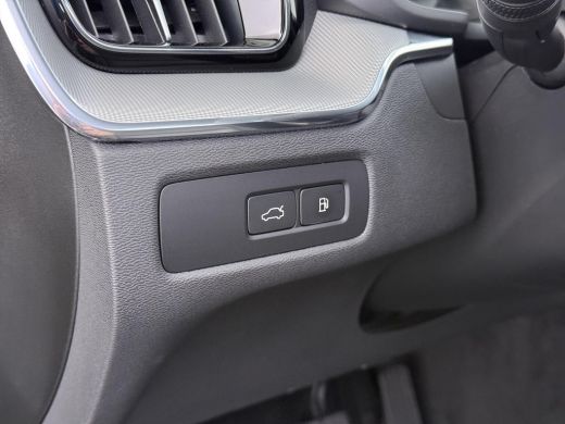 Volvo  XC60 2.0 T8 Plug-in-hybrid AWD Polestar Engineered VAN:53.900,- VOOR:48.877,- UW HERFSTVOORDEEL:5.023,... ActivLease financial lease