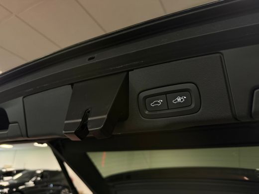 Volvo  XC60 T6 AWD Recharge Plus Dark Long Range | Harman Kardon | All Season Banden | Adaptieve Cruise Contr... ActivLease financial lease